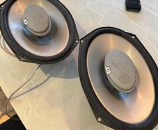 6 x 9 speakers.  Infinity 9633 Power 100W RMS 300W Peak