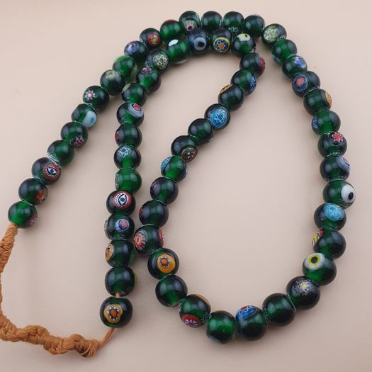 Vintage African Eyes Green Glass Beads Necklace 22 inches