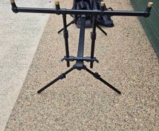 Rod pod Ron Thomson