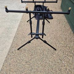 Rod pod Ron Thomson
