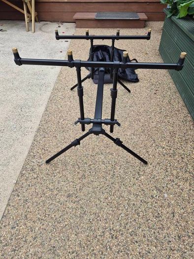 Rod pod Ron Thomson