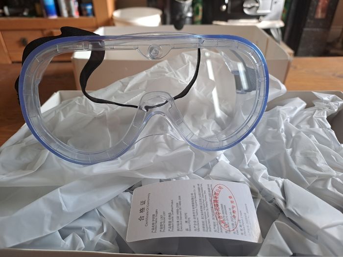 10 Pepe Safety goggles