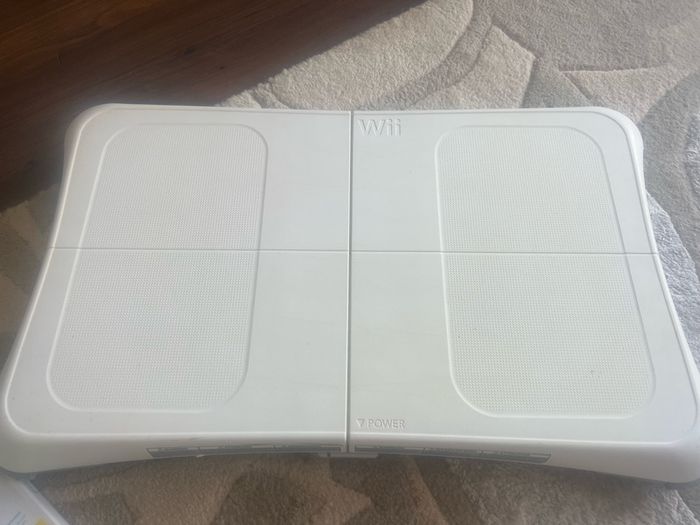 Nintendo Wii Mega Bundle - 4 Controllers, Balance Board, 5 Games (All Boxed, Mint Condition)