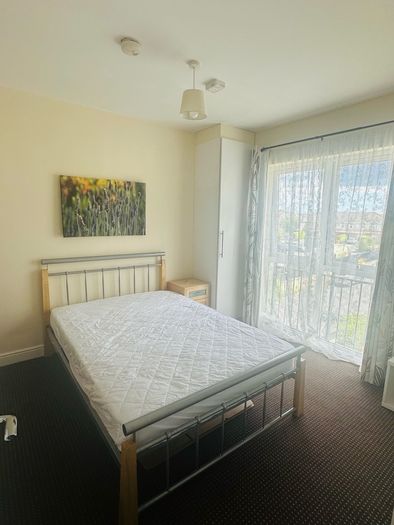 king size bed and mattress
