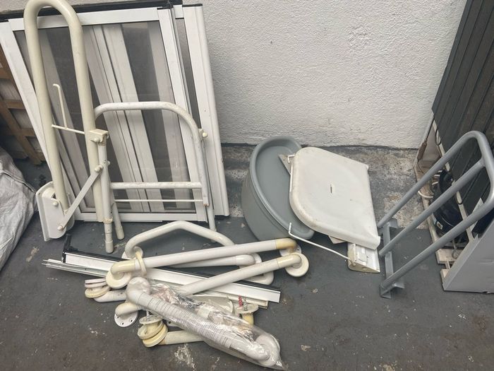 free   Bathroom grab rails etc.