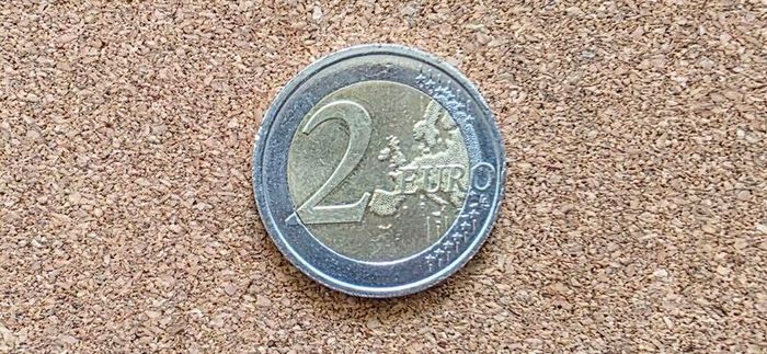 2 euro coin