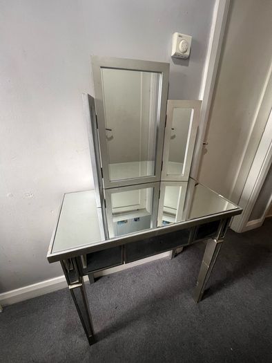 Mirror Dressing table
