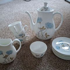 Coffee Pot and Cups