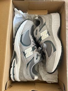 New Balance 2002R Sneakers- Gray - EU 37