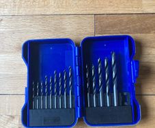 Wood drill bills in box