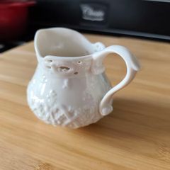 Pottery jug