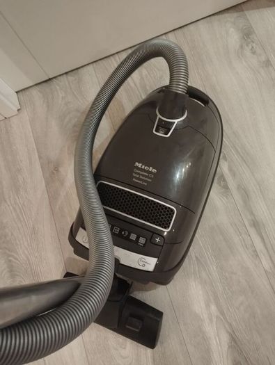 Miele vacuum cleaner