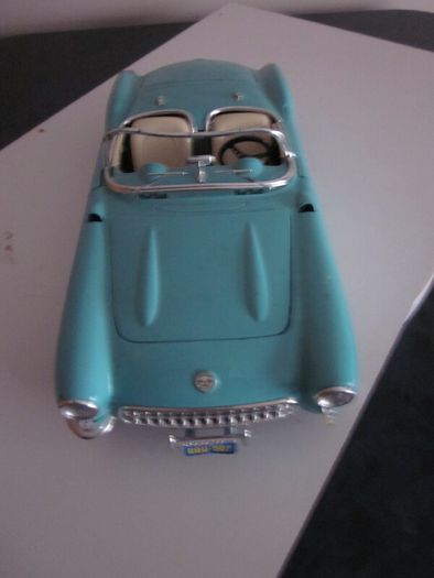 Vintage Burago 1957 Chevolet Corvette Convertible Coupe Baby Blue