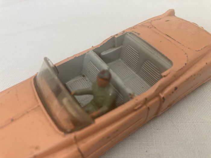 Dinky 131. Cadillac Eldorado. 1956/61.