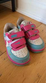 toddler's shoes
