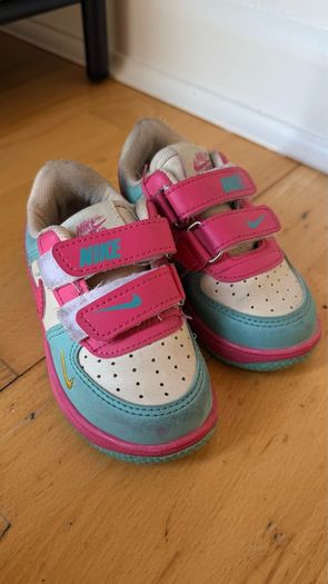 toddler's shoes
