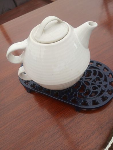 Copenhagen Broste Design Teapot with Large Cup.