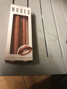 Lip gloss