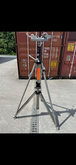 Manfrotto tripod stand