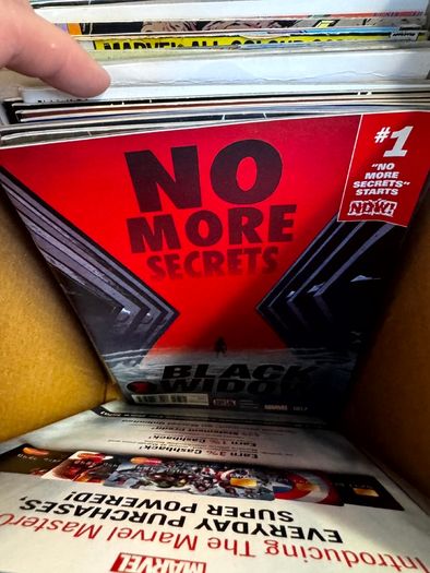 DC, Marvel Long Comic Box w 290 comics for Sale