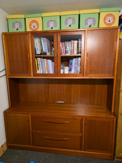 Free cabinet