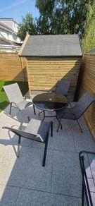 garden table