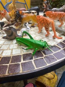 toy animals - plastic approx 30
