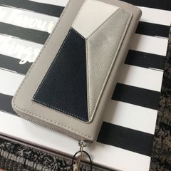 Brand new purse