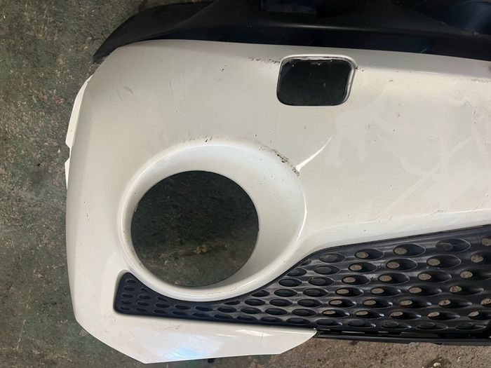 Nissan Juke front bumper. 141 model