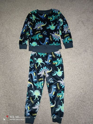 New.boys winter pijamas.age 6/7