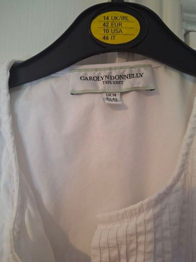 White Blouse Size 14 Carolyn Donnelly