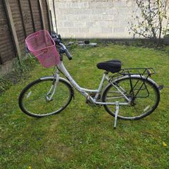 ladies bike with basket