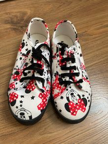 Minnie trainers