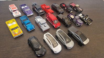 Hot Wheels Loose Bundle - Used Unboxed - Trucks/Jeeps