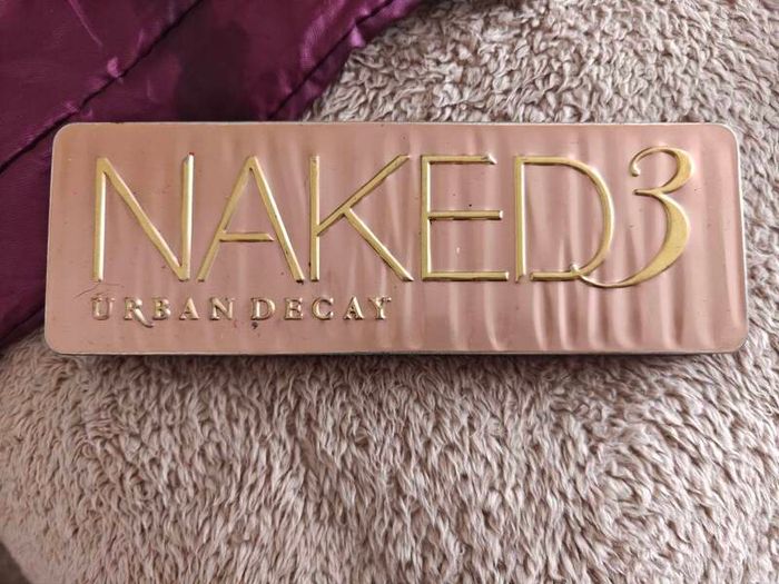 Naked 3 pallete