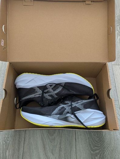 Asics novablast 5