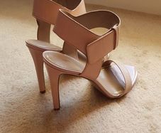 NINE WEST - Blush nude leather high heels