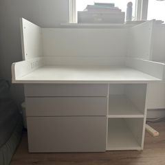 IKEA smastad changing table / desk