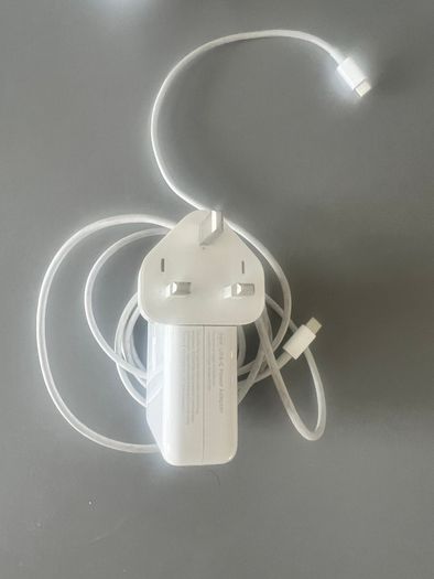 Apple MacBook adapter usb-c