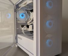 AMD Ryzen AM5 Gaming PC |  RTX 4060 | 32GB DDR5 | 1TB Gen 4 | Gold Plus | White build