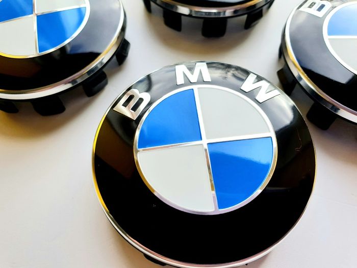 Set of 4 brand new 56mm BMW Classic BLUE / WHITE alloy wheel caps 56