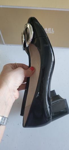 MICHAEL KORS Pauline black patent pumps Sz 7UK - Rrp 160 (New)