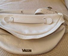 Vezze Pancia Ecru Leather Crossbody Bag
