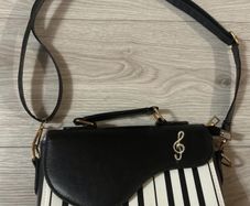 Piano handbag