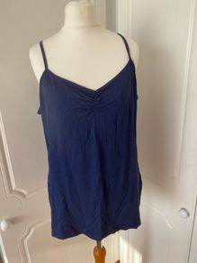 BNWT Marks and Spencer 10euro Top, size 18