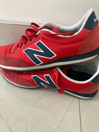 new balance red trainers
