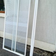 White sliding shower door