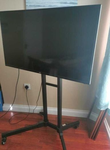 JVC 40 Inch LED TV with mobile TV Stand