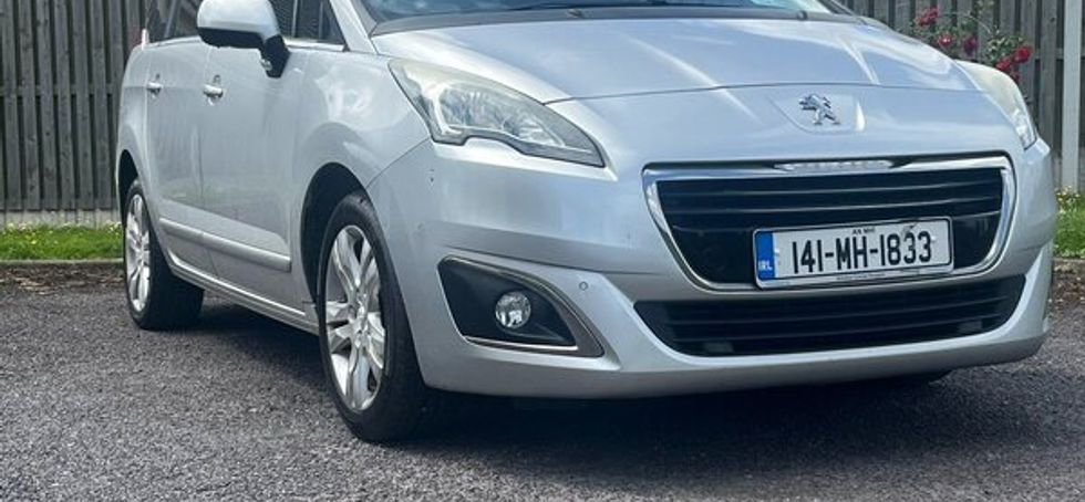 Peugeot 5008 7 seater new NCT