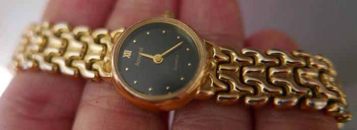 Vintage Ladies' Gold-Plated Accurist Diamond Quartz Watch with Black Dial